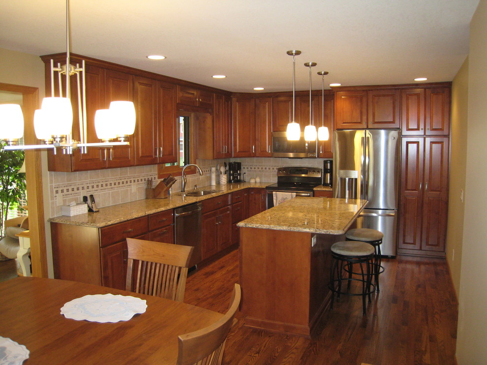 Alder Kitchen Cabinetry with Cambria Counters - Traditional - Kitchen ...
