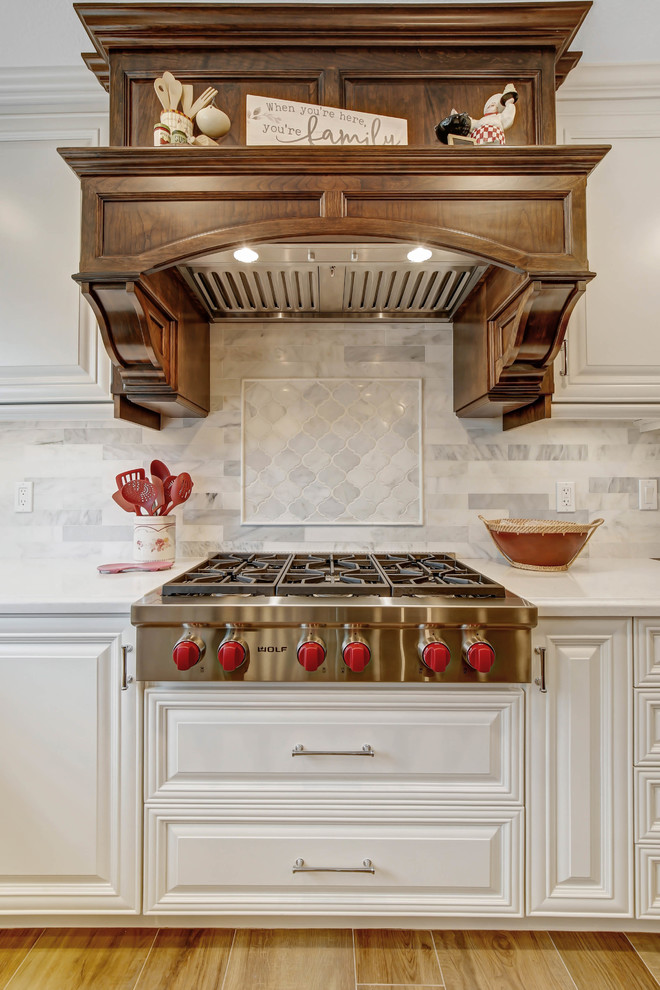 Alessandro Traditional Kitchen Los Angeles by Norm Tessier