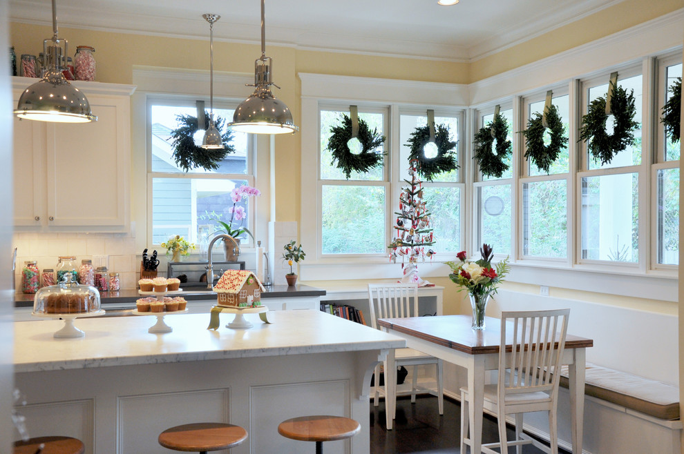 Inspiration for a timeless kitchen remodel in Houston