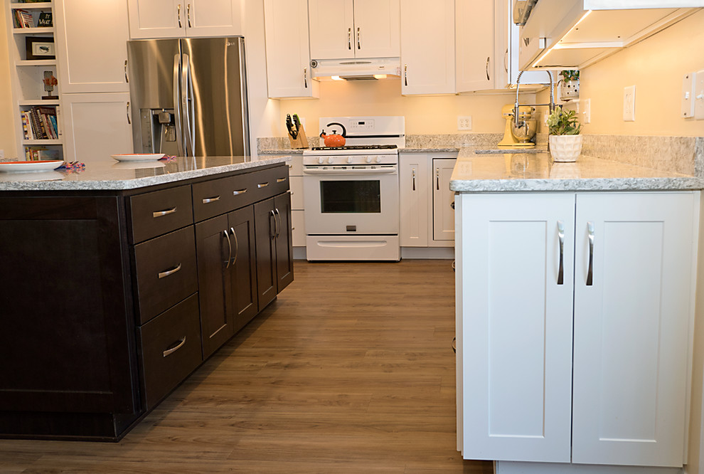 Always Sunny Transitional Kitchen Baltimore by O'Hanlon