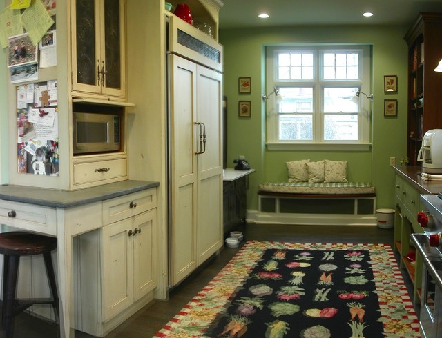 American Foursquare design with modern upgrades blended w/ 19th century