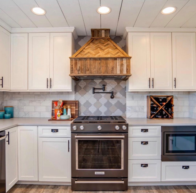 Anika Lane/Custom Reclaimed Wood Range Hood/Bend, OR - Country ...