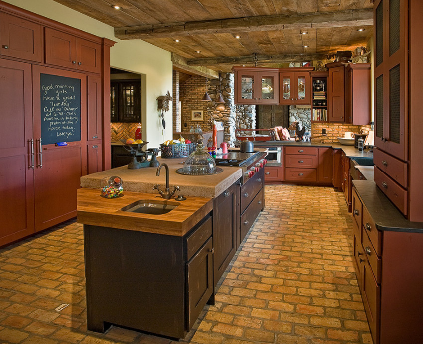 This is an example of a country kitchen in Albuquerque.