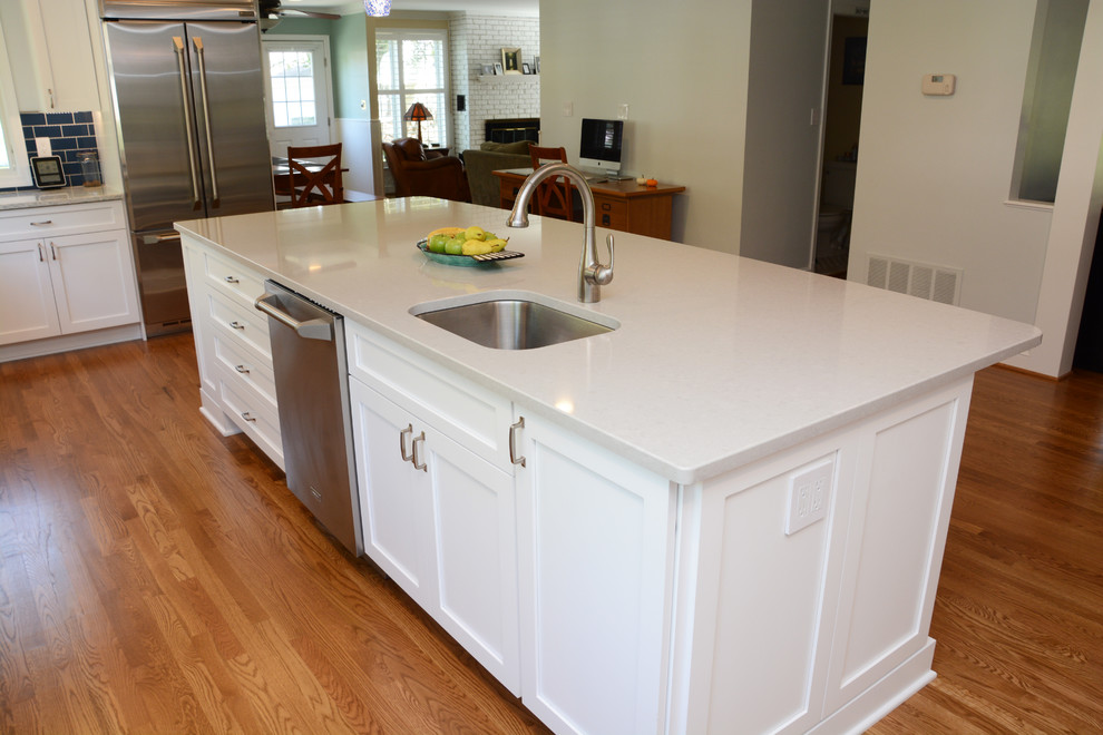 Annapolis, MD Large Kitchen Transitional Kitchen Baltimore by Discounters, Inc