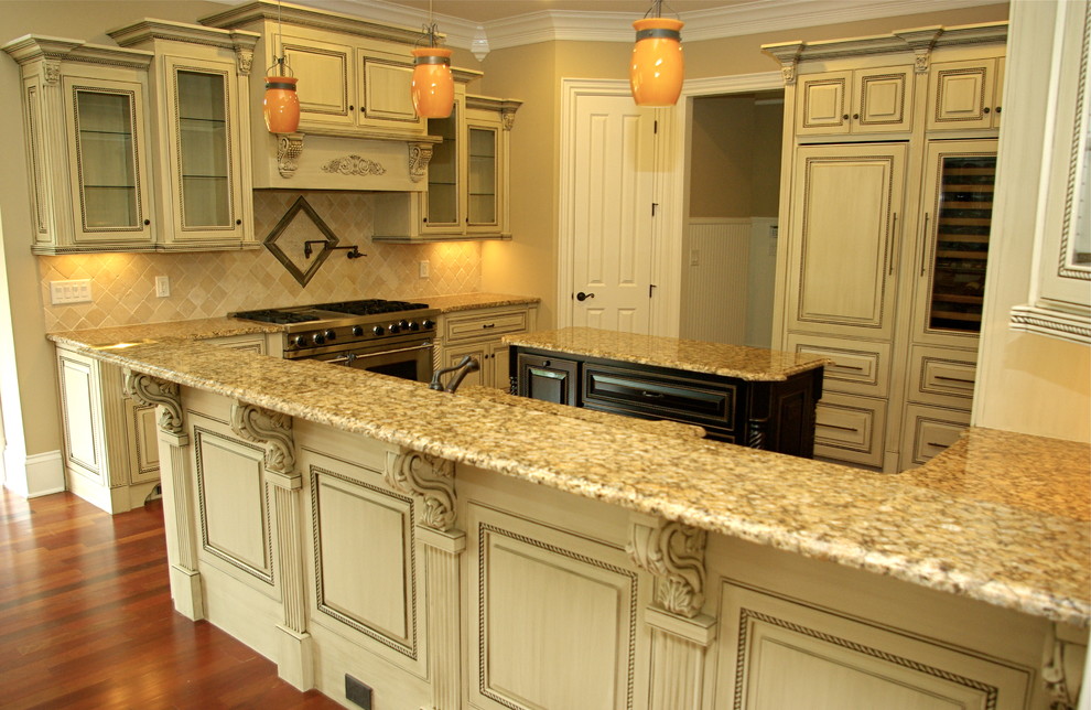 Antique Glazed Cabinetry Traditional, How To Antique Glaze Kitchen Cabinets