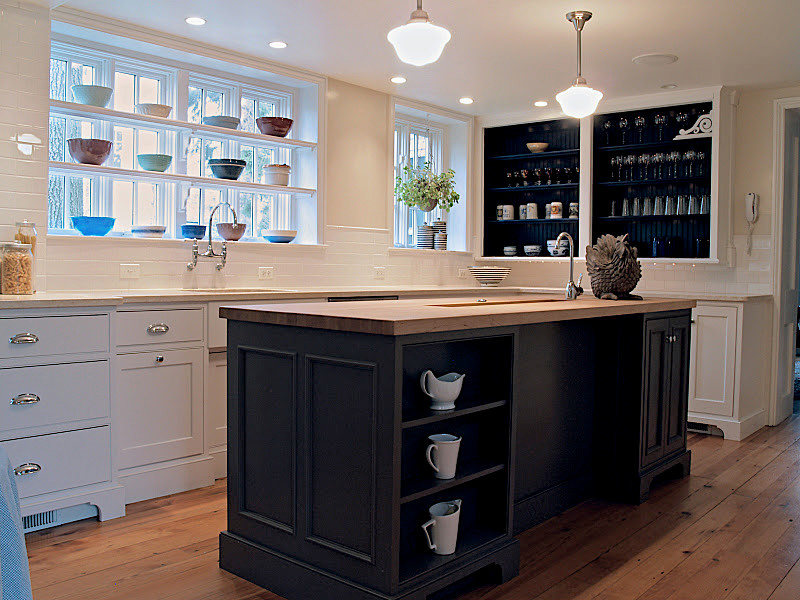 Example of an eclectic kitchen design in Philadelphia