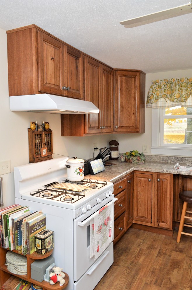 Argos, IN. Haas Signature Collection, Hickory Traditional Kitchen