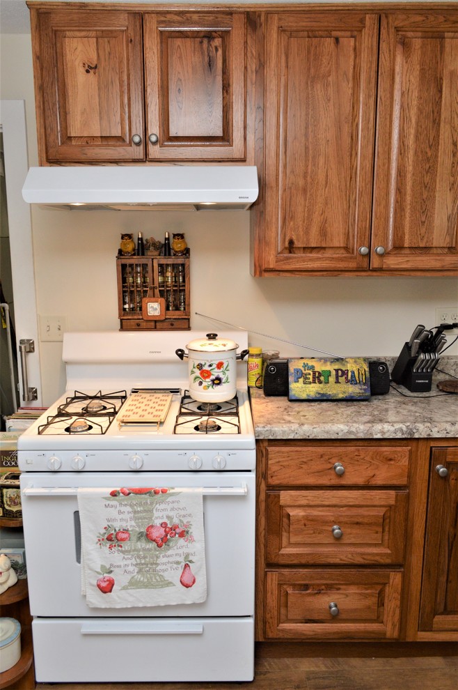 Argos, IN. Haas Signature Collection, Traditional Hickory Kitchen