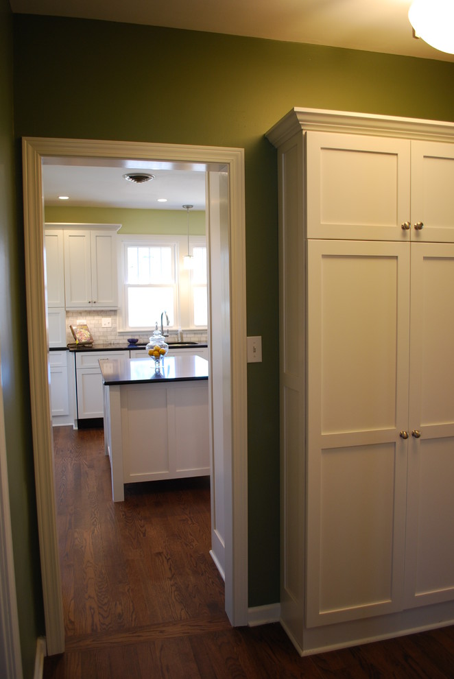 Arlington Heights White Painted Kitchen by Sauer Kitchen Solutions