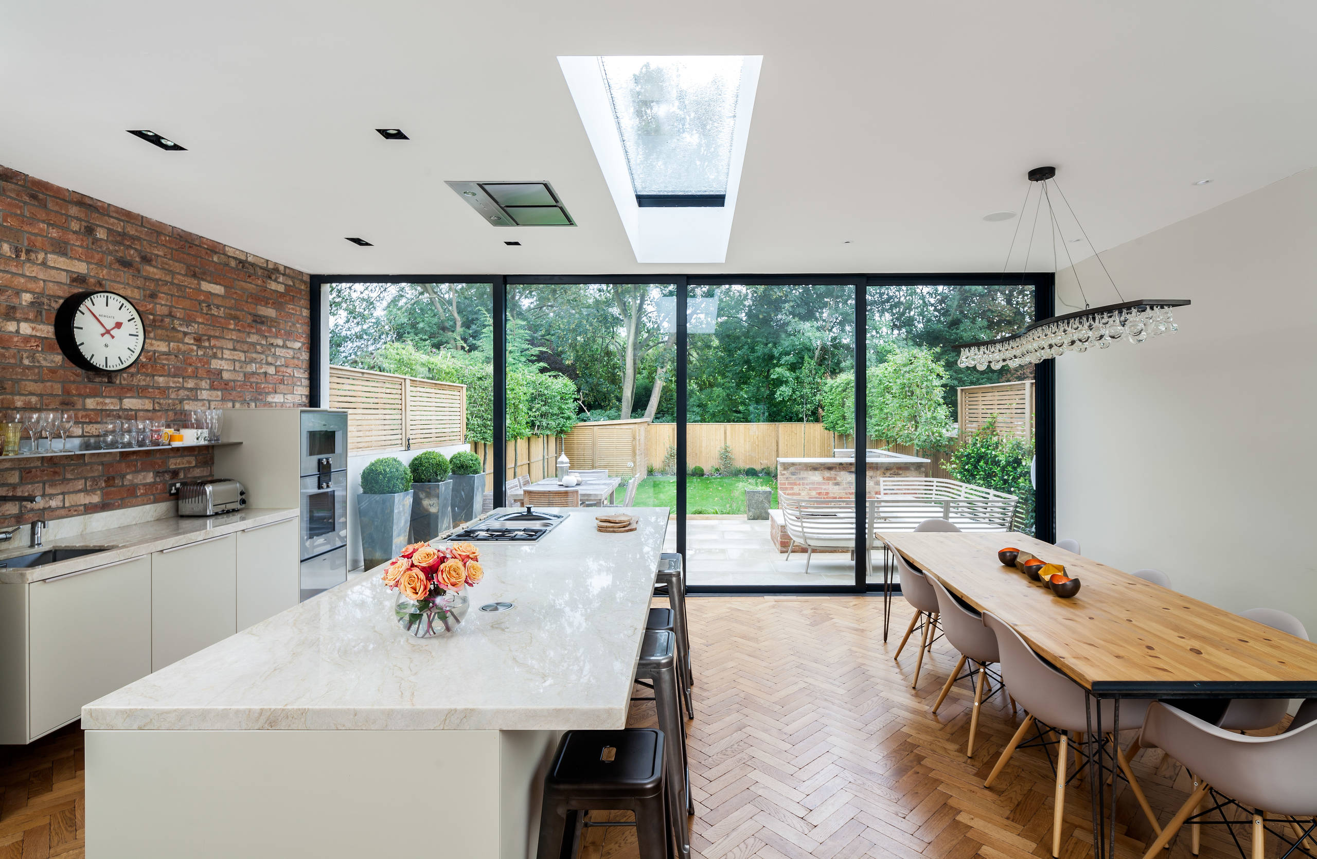 5 Covetable Kitchen Extensions That Work the Indoor/Outdoor Trend ...