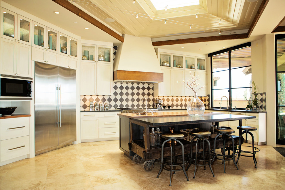 Inspiration for a large traditional kitchen in Phoenix.