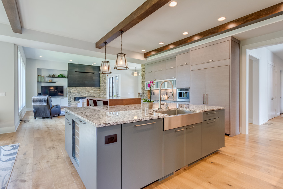 Atwater in Lake Oswego, Oregon Kitchen Portland by Teal Point