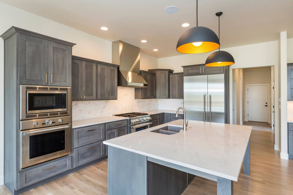 Aurea Stone Phidias Freehold, NJ Kitchen Other by Everest