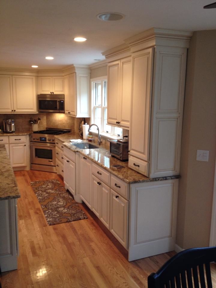 Aurora QH Allspice Antique Kitchen Providence by MD INC. Houzz