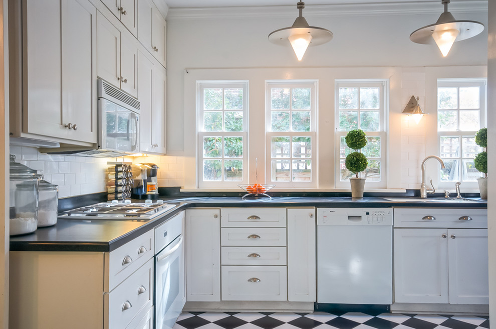 Avondale Historic Area, Jacksonville - Farmhouse - Kitchen ...