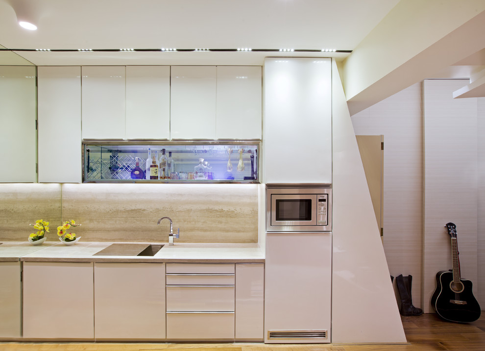 Design ideas for a contemporary kitchen in Mumbai.
