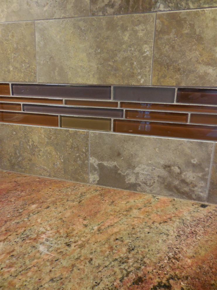 Backsplash meets countertop Contemporary Kitchen Phoenix by