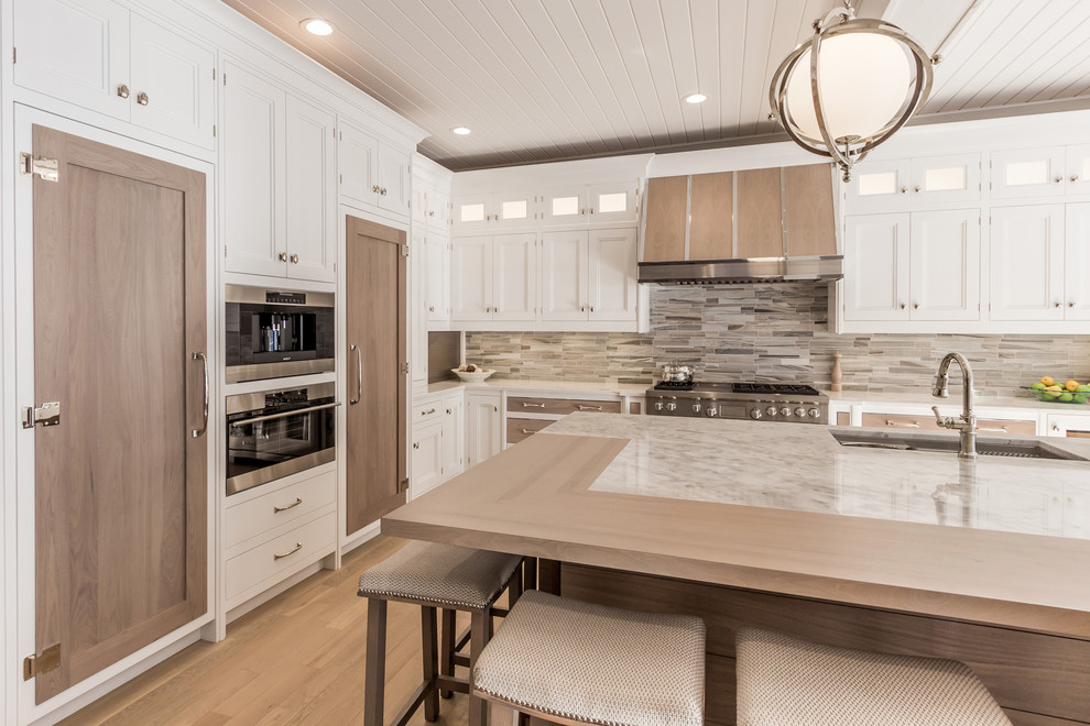 Bakes & Kropp Cold Spring Harbor Showroom Farmhouse Kitchen New