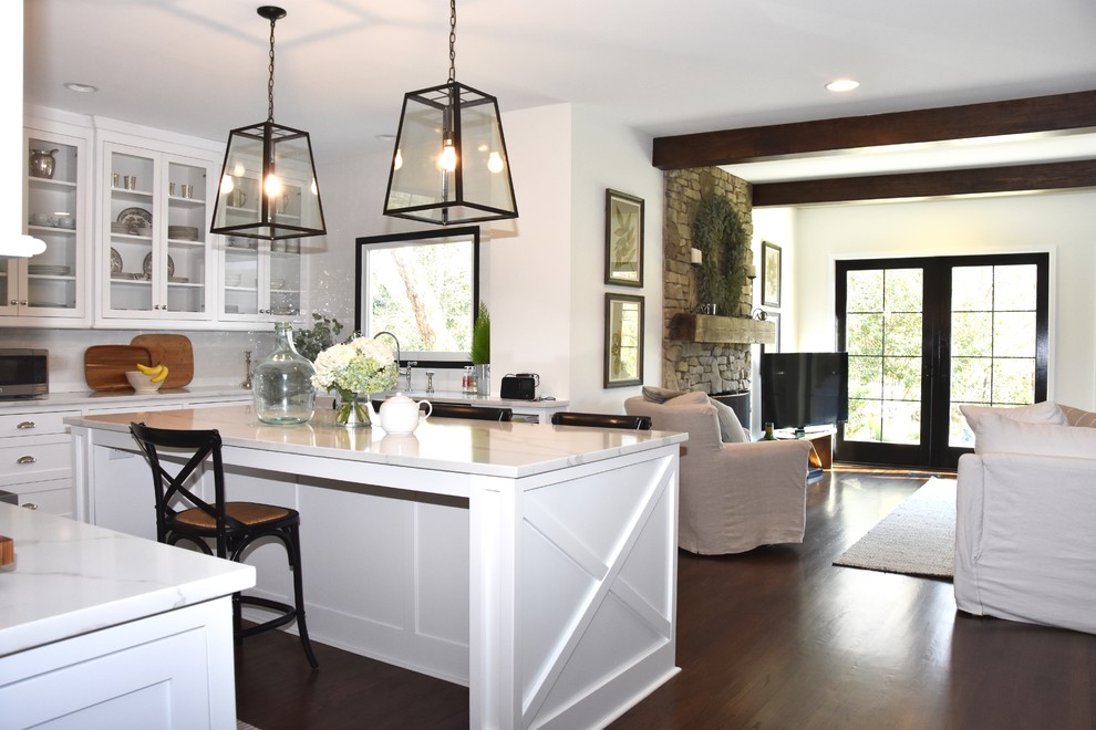 Design ideas for a classic kitchen in Charlotte.