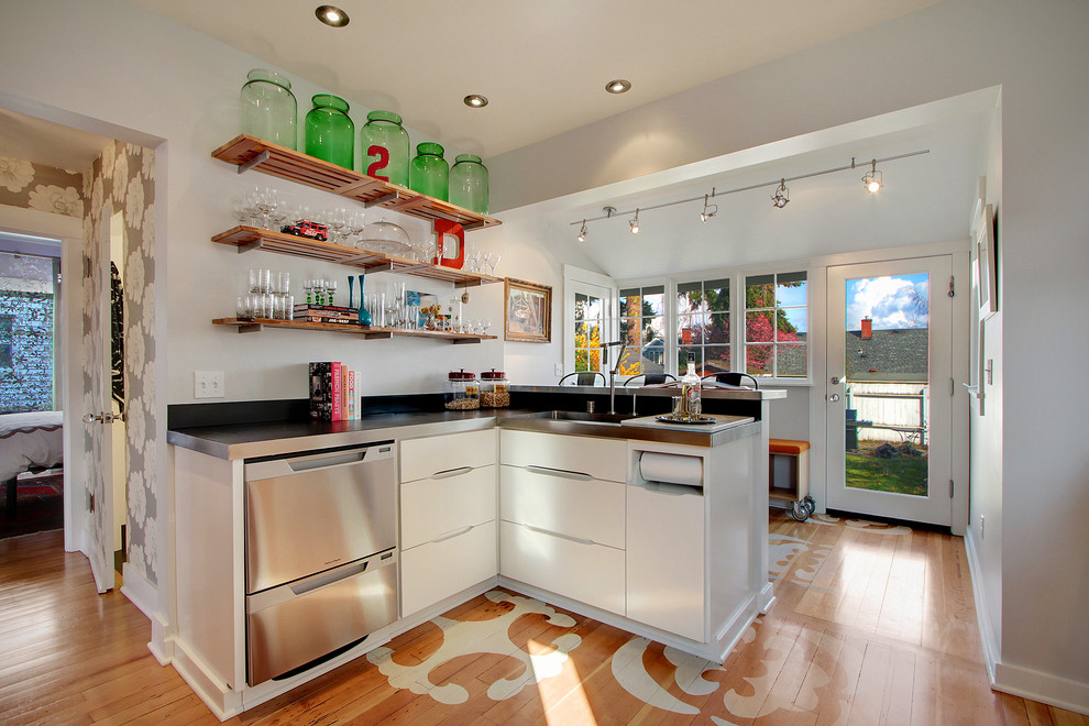 Inspiration for a contemporary home bar remodel in Seattle