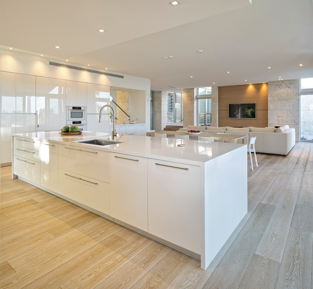 Ballast Trail Residence Modern Kitchen Miami by [STRANG