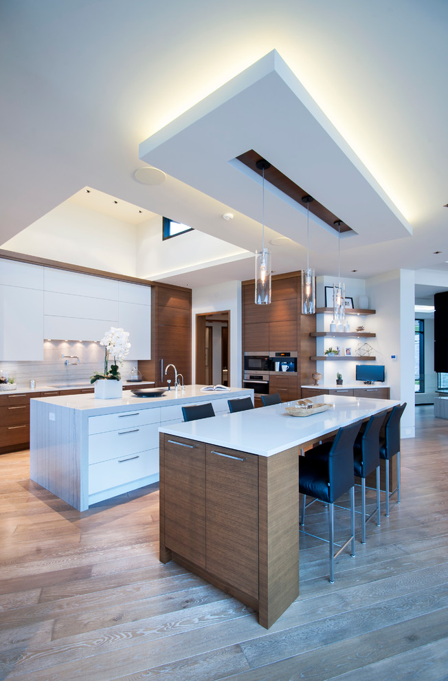 Barker - Contemporary - Kitchen - Vancouver - by Old World Kitchens