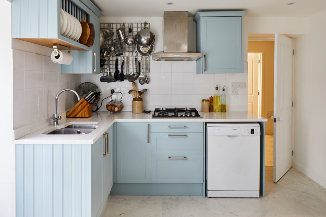 50 Tiny Kitchens Full Of Big Ideas, Basement Pole Trim Kitchen Sink