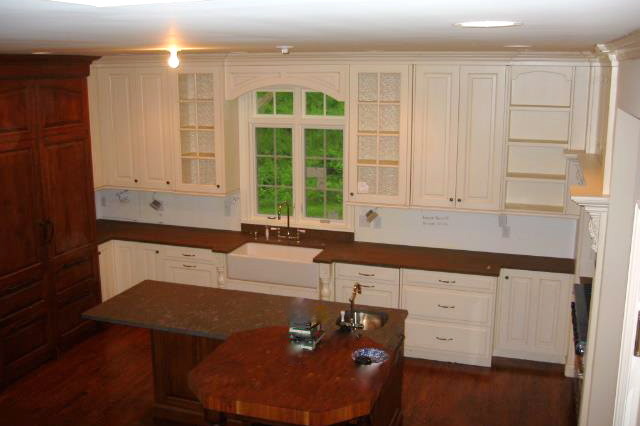 Inspiration for a kitchen remodel in Newark