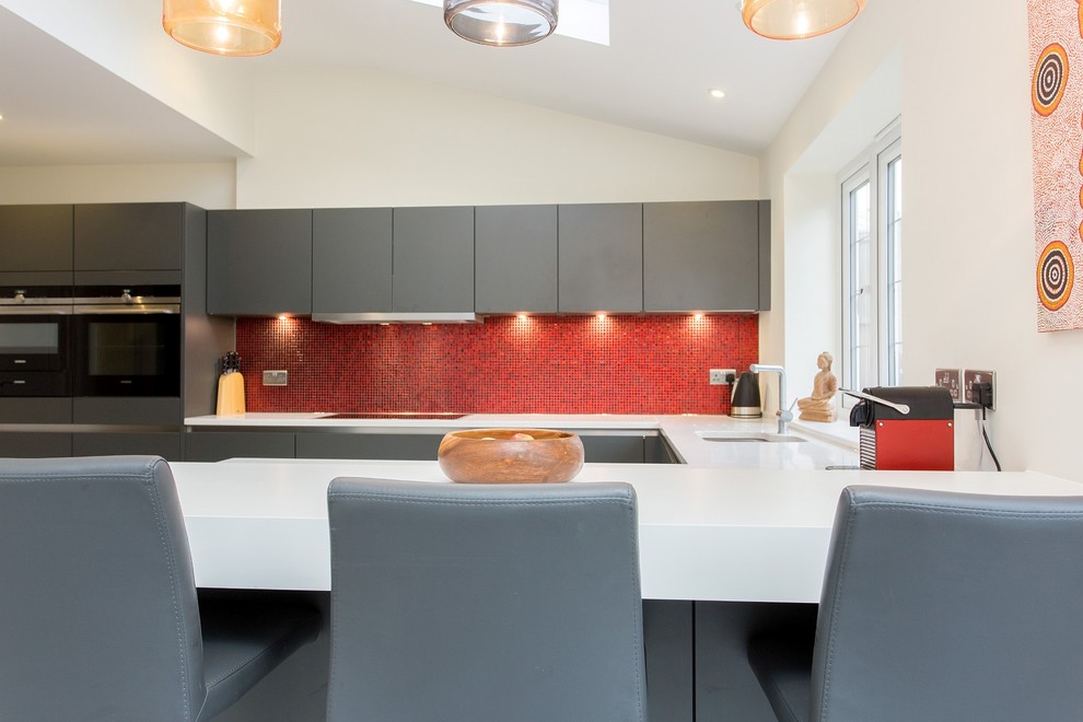 Bauformat Handleless Grey Kitchen with Red Mosaic Tile Splashback