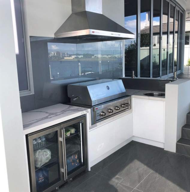 BBQs, Robes and Study Design Portfolio Moderno Cocina Gold Coast