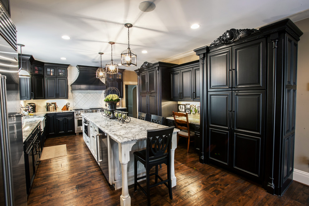Beautiful Black & White Kitchen Traditional Kitchen St Louis by