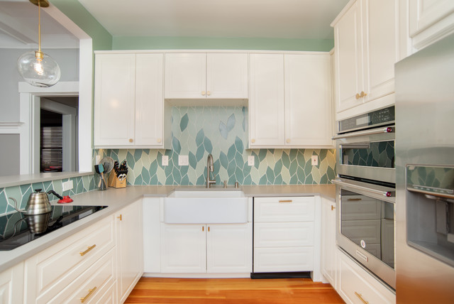 Beautiful Blended Kitchen Backsplash - Beach Style ...