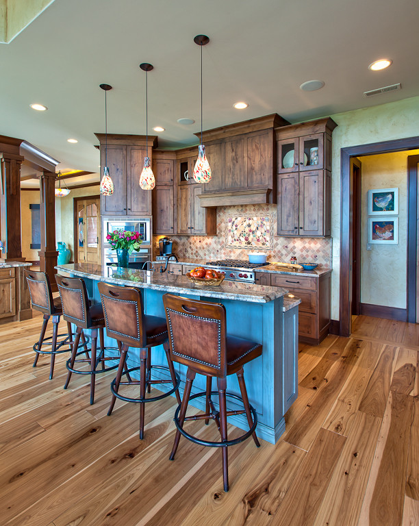 Example of a classic kitchen design in Other