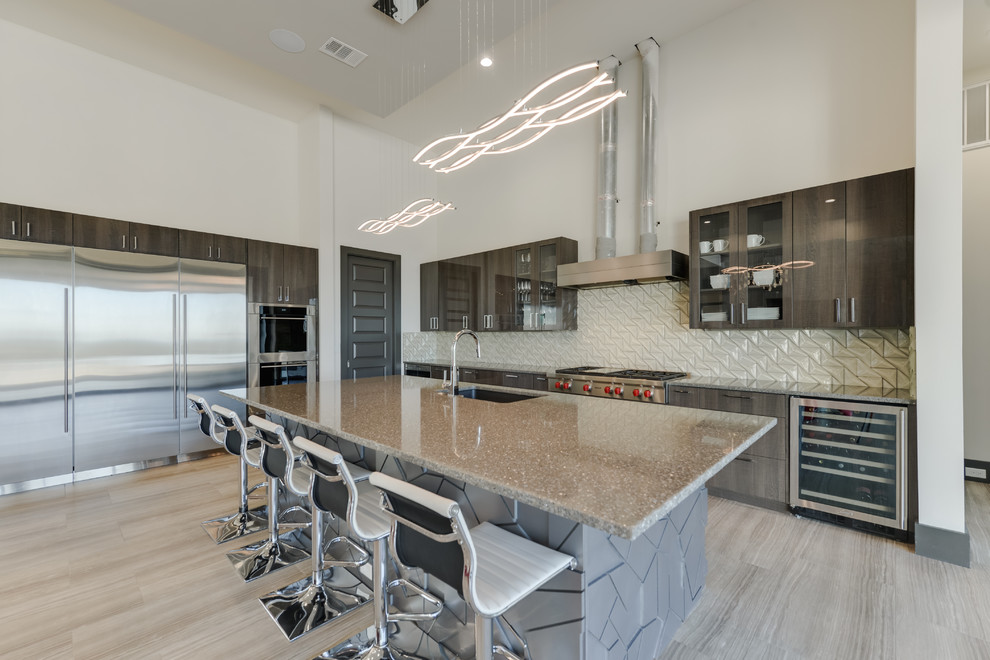 This is an example of a modern kitchen in Austin.