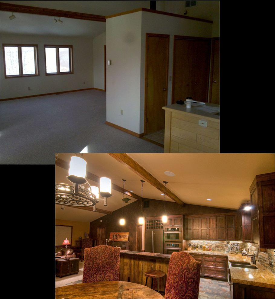 Große Rustikale Wohnküche in U-Form mit Landhausspüle, profilierten Schrankfronten, hellbraunen Holzschränken, Granit-Arbeitsplatte, Küchenrückwand in Braun, bunten Elektrogeräten, Schieferboden und Kücheninsel in Denver