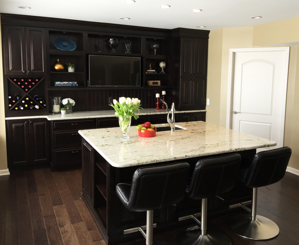 BELLEVILLE WALK OUT BASEMENT Transitional Kitchen Detroit by