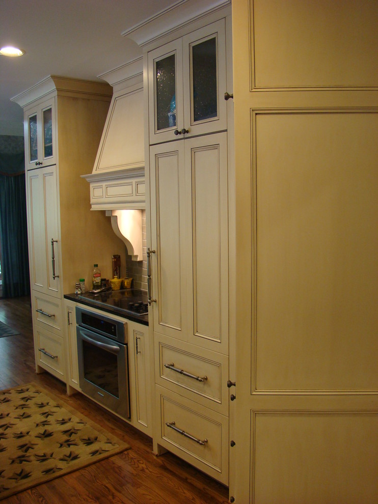 Bernard Kitchen Traditional Kitchen Atlanta by The Furniture