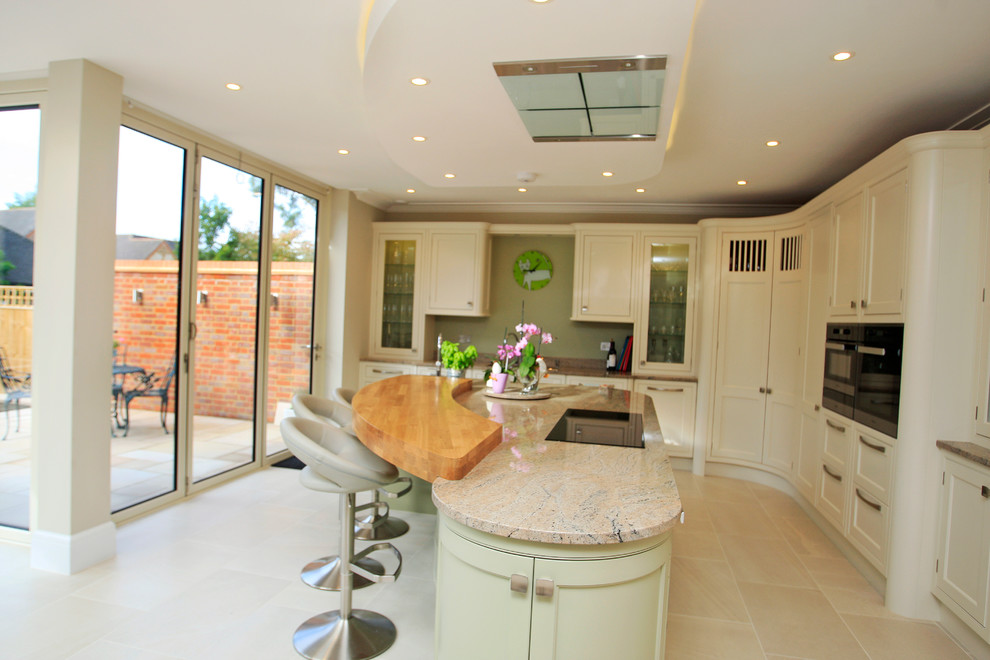 This is an example of a contemporary kitchen in London.