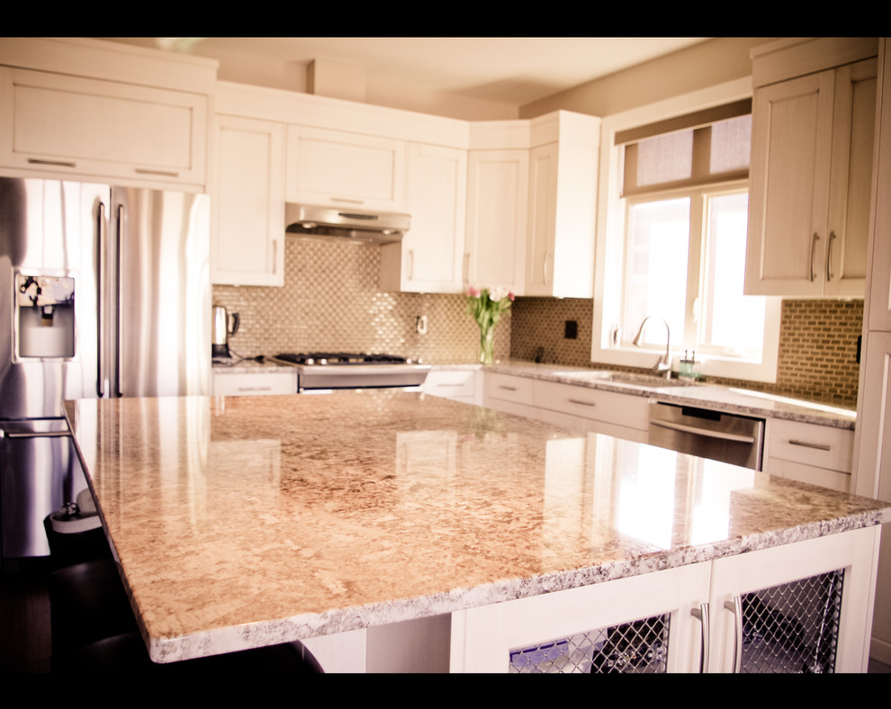 Bianco Antico Kitchen Traditional Kitchen Vancouver by Quattro