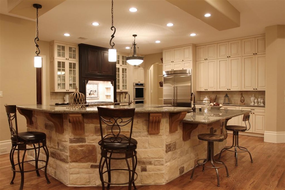 Elegant kitchen photo in Houston