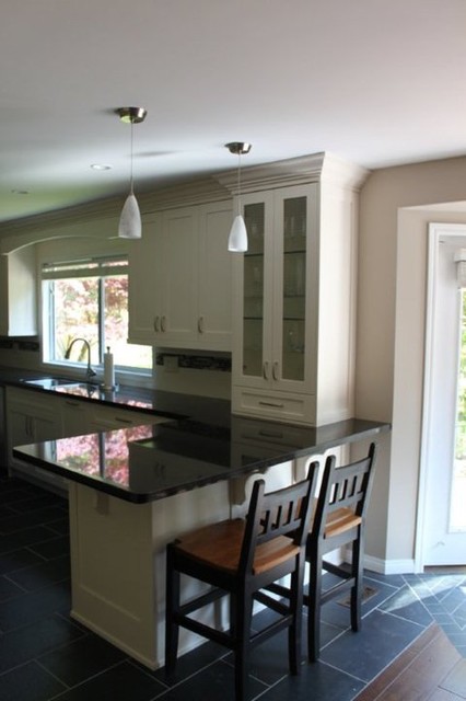 Black & White Kitchen - Transitional - Kitchen - Vancouver - by Austin