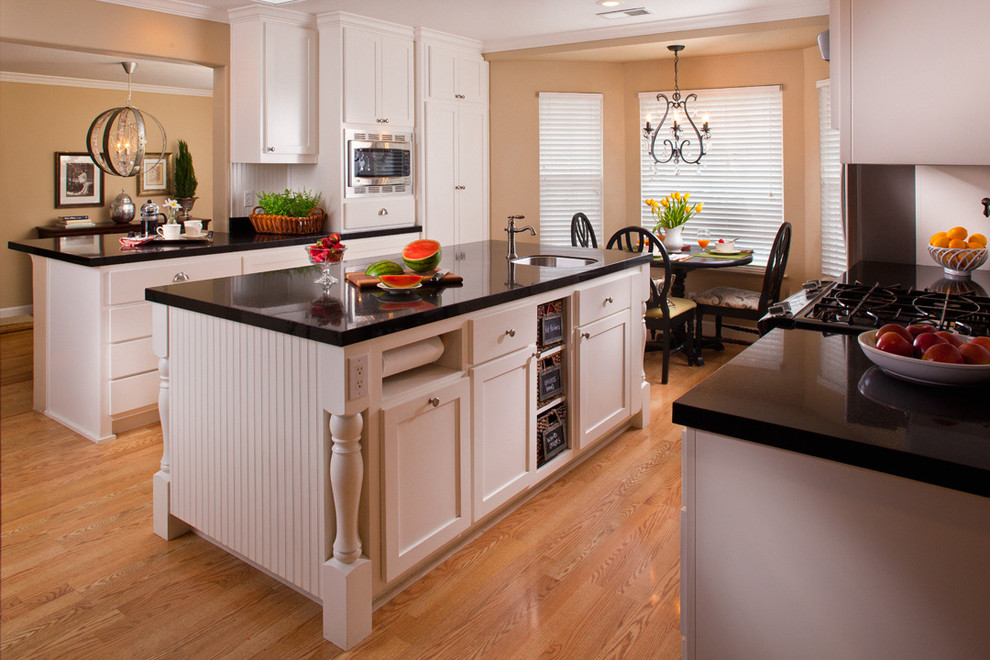 Black and White Kitchen - Traditional - Kitchen - Atlanta ...