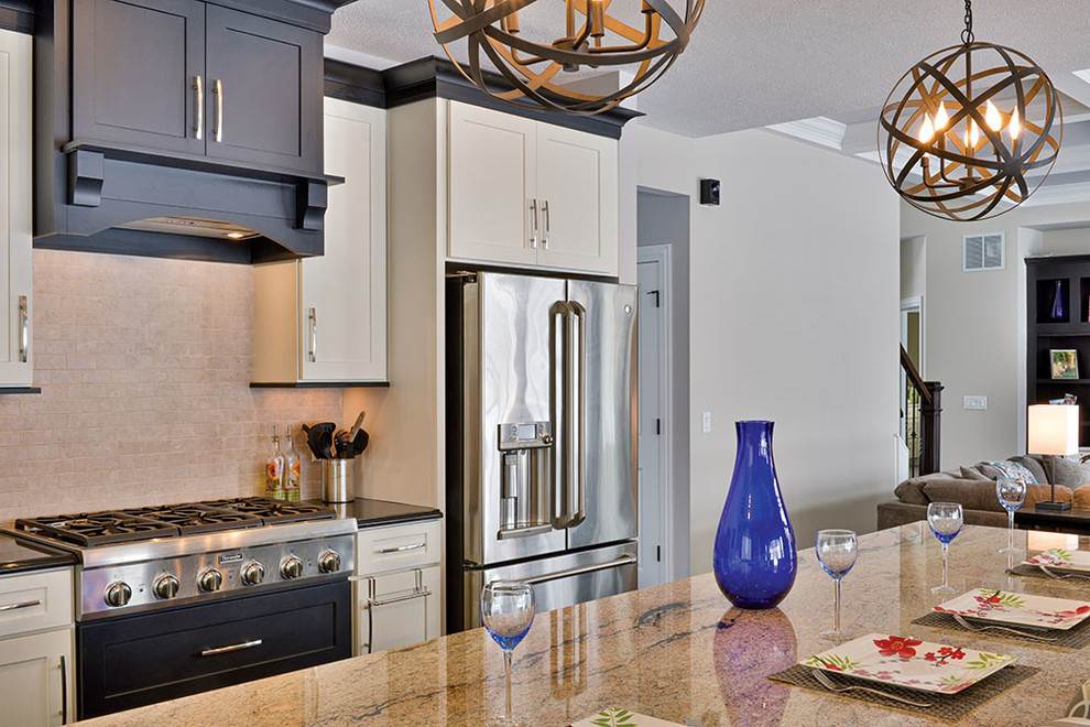 Black and White Open Floor Plan Kitchen - Transitional - Kitchen - Atlanta - by CliqStudios | Houzz