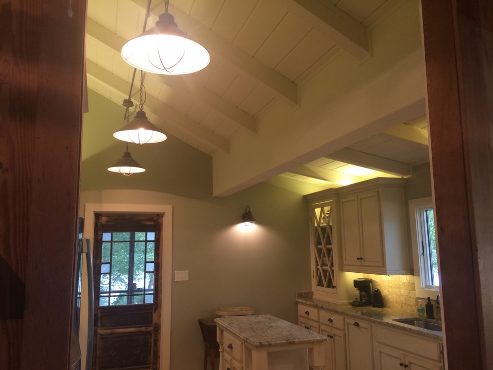 Black family Kitchen Traditional Kitchen Other by N Huckins