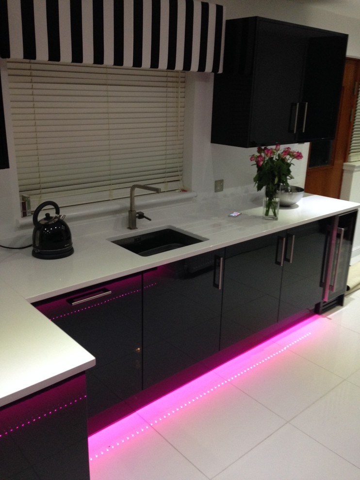 Black Gloss Kitchen white quartz worktops east kilbride Modern