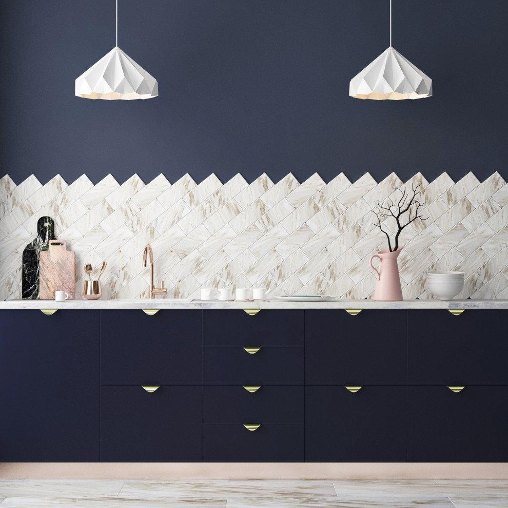 Esempio di una cucina design con ante lisce, ante blu, paraspruzzi bianco, pavimento bianco e top bianco