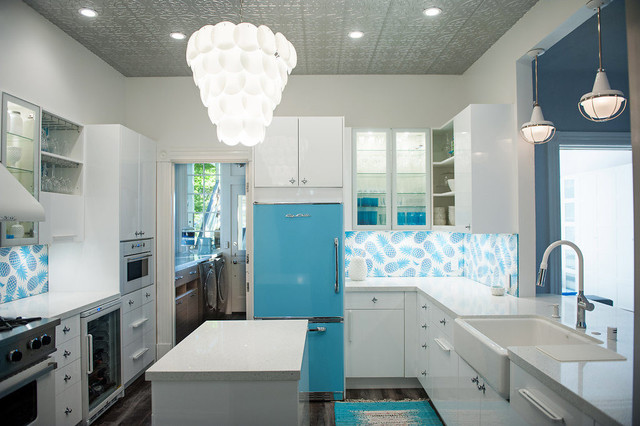 https://st.hzcdn.com/simgs/pictures/kitchens/blue-and-white-big-chill-pro-kitchen-san-francisco-ca-big-chill-img~1771c44a0a25eae3_4-0515-1-4602851.jpg