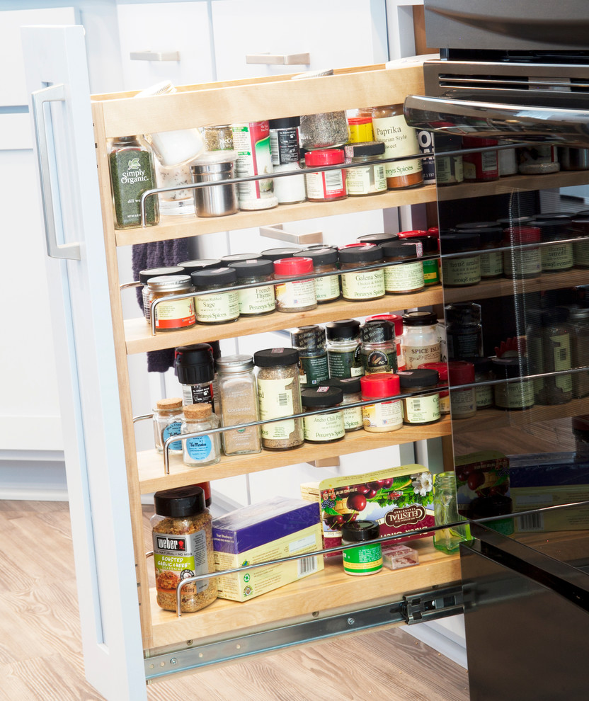 Blue Bird Kitchen Transitional Kitchen Milwaukee by Mukwonago