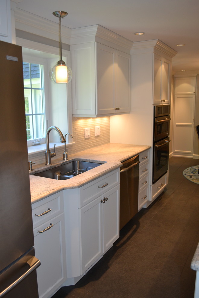 Boxwood Road, Bedford, Kitchen Transitional Kitchen Boston by