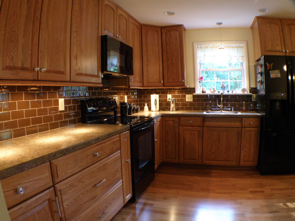 Brandywine Kitchen Traditional Kitchen DC Metro by J&J Builders